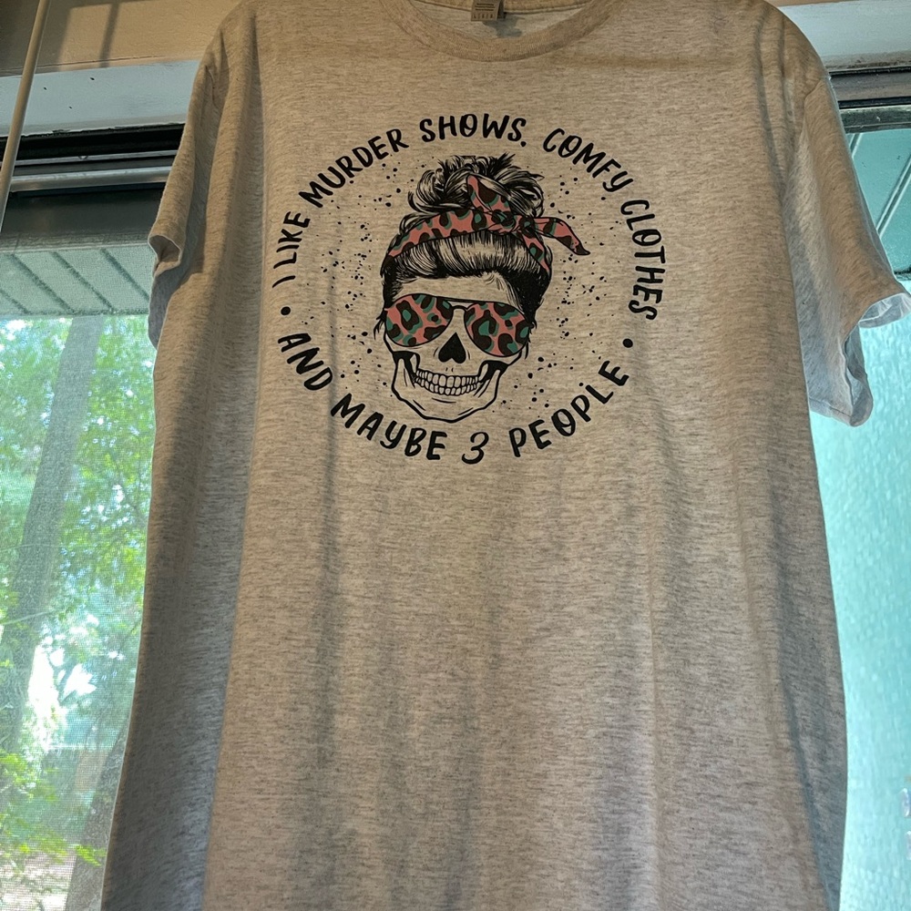 Good as new fun Teeshirt, perfect for Halloween 👻
